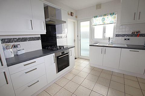4 bedroom detached house for sale, Freeland Road, Clacton on Sea, CO15