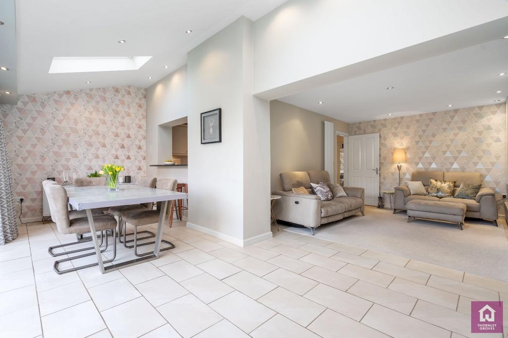 Living/Dining Room