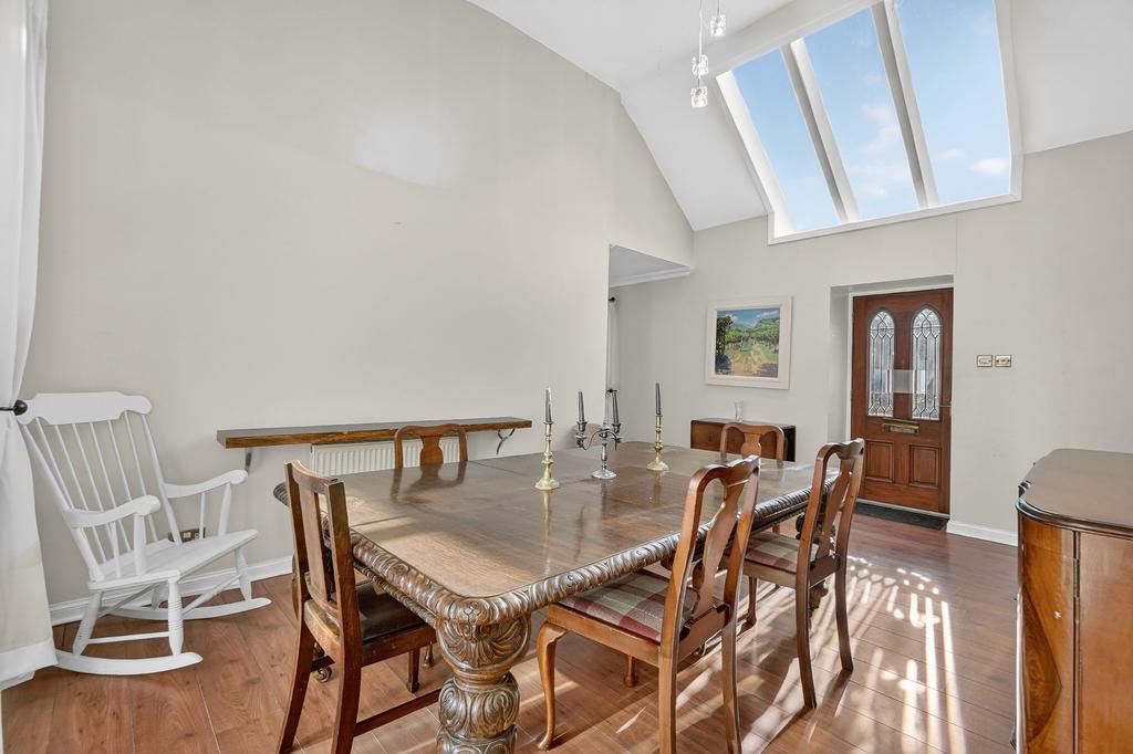 Entrance Hall / Dining Room