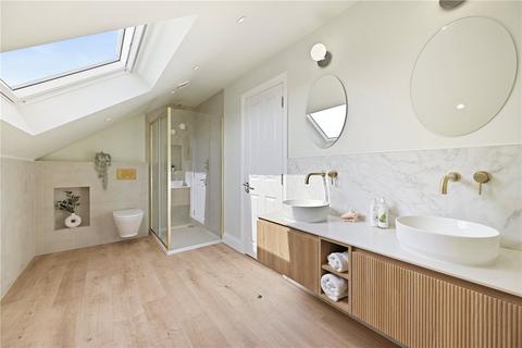 3 bedroom apartment for sale, Bathurst Gardens, London, NW10