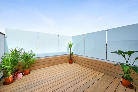 3 bedroom apartment for sale, Bathurst Gardens, London, NW10