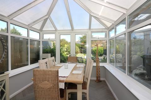 2 bedroom semi-detached house for sale, Laburnum Avenue, Sandwich, CT13