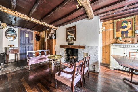 2 bedroom end of terrace house for sale, High Street, Sandwich, CT13