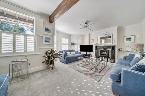 4 bedroom detached house for sale, The Street, Eythorne, Dover, CT15