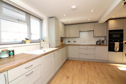 3 bedroom semi-detached house for sale, Burch Avenue, Sandwich, CT13