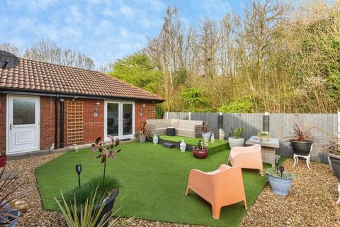3 bedroom bungalow for sale, Hamsterley Close, Birchwood, Warrington, Cheshire, WA3