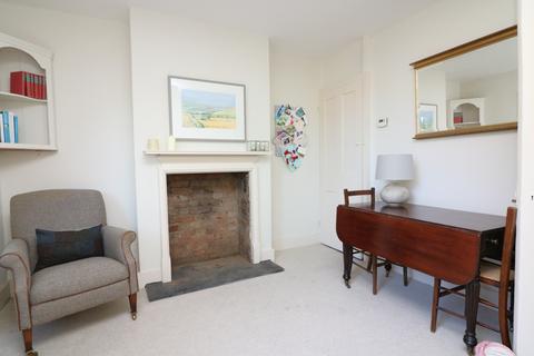 2 bedroom end of terrace house for sale, Upper Strand Street, Sandwich, CT13