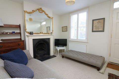 2 bedroom end of terrace house for sale, Upper Strand Street, Sandwich, CT13