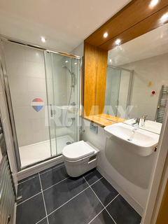 2 bedroom flat to rent, Barking Road, London E16