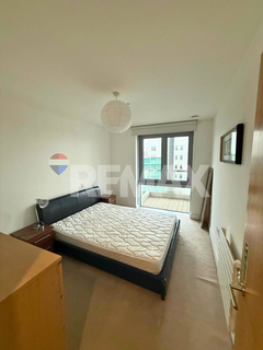 2 bedroom flat to rent, Barking Road, London E16