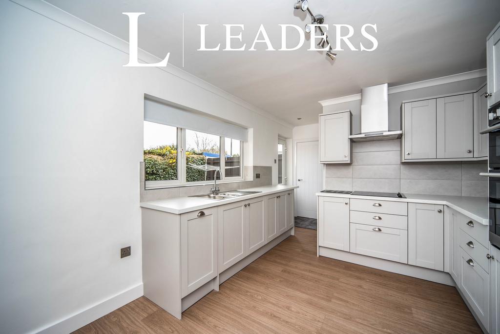 37 Linnet Way  (3)