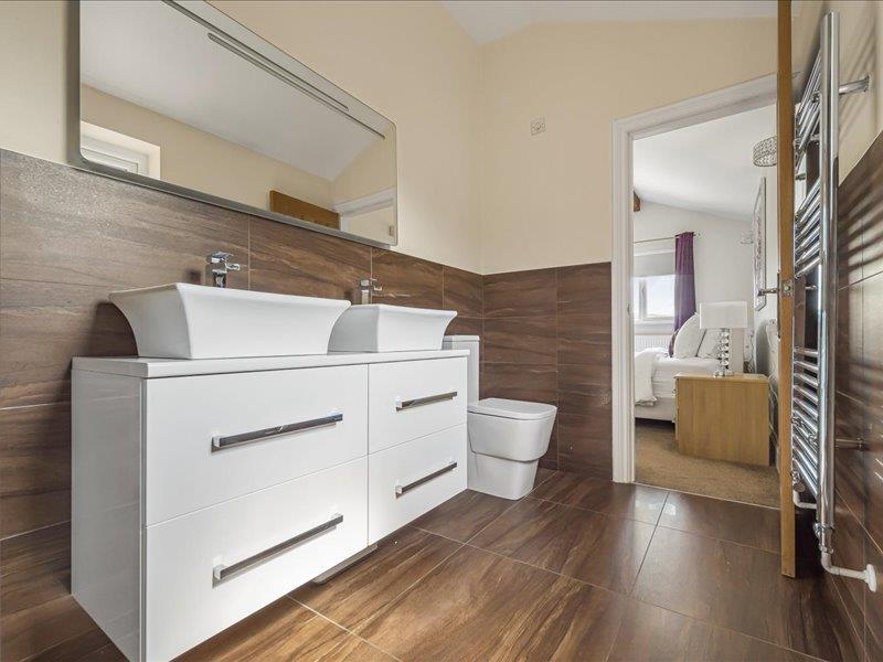 Ensuite shower room