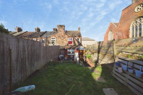 undefined, Russell Street, Luton