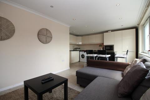 4 bedroom maisonette to rent, Oxford Road, Stratford, E15 1DD