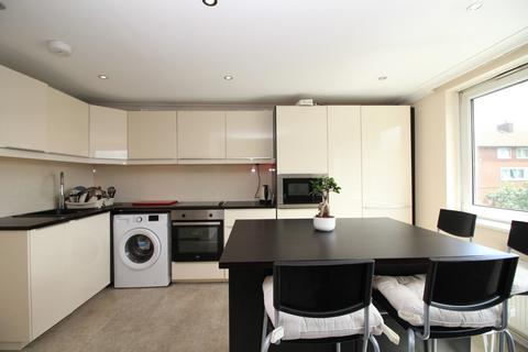 4 bedroom maisonette to rent, Oxford Road, Stratford, E15 1DD