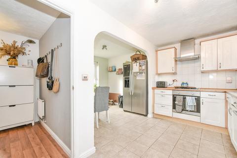 4 bedroom house for sale, Berry Way, Andover