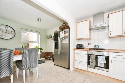 4 bedroom house for sale, Berry Way, Andover