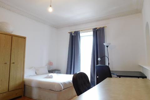 undefined, 80, South Clerk Street, Edinburgh, EH8 9PT