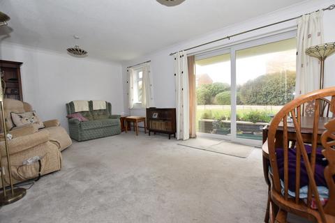 2 bedroom flat for sale, Eynsford Close, Cliftonville, CT9