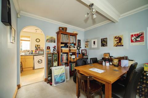3 bedroom terraced house for sale, Grove Road, Basingstoke