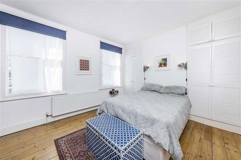 undefined, Wellington Row, London E2