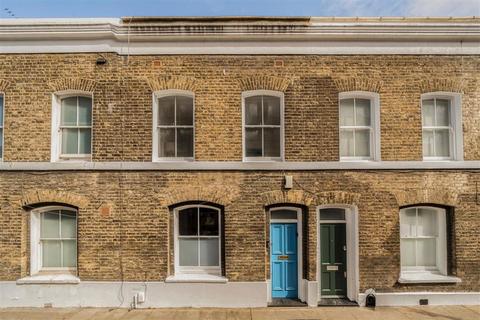 2 bedroom house to rent, Wellington Row, London E2