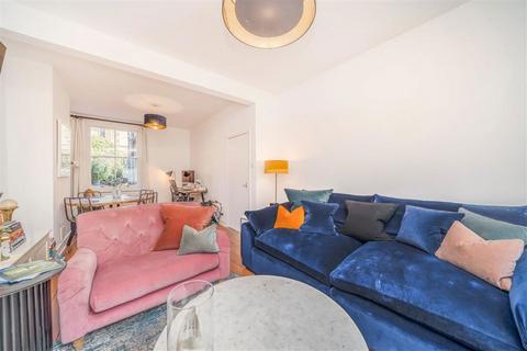 2 bedroom house to rent, Wellington Row, London E2