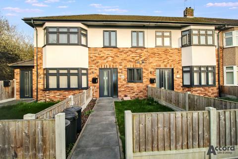 2 bedroom terraced house to rent, Tamar Close, Upminster, RM14