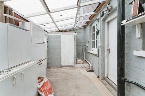 2 bedroom end of terrace house for sale, Lime Grove, March