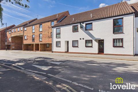 2 bedroom flat for sale, Elm Tree Court, Cottingham HU16