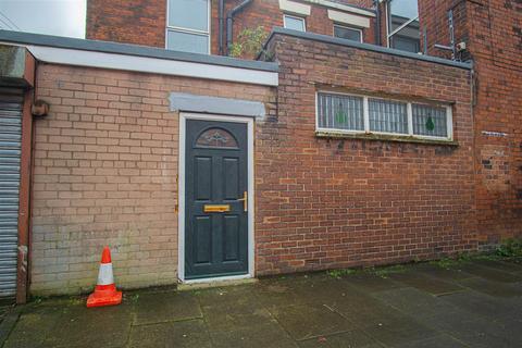 undefined, 3 Bedroom Flat to LET on Garstang Road
