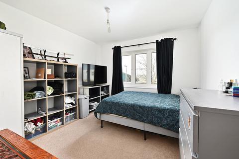2 bedroom apartment for sale, Hornchurch Square, Farnborough, GU14
