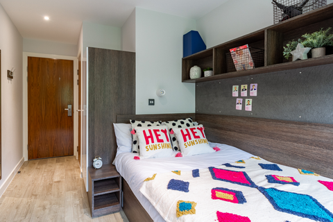 undefined, En Suite at Cricket Field Court, Prince of Wales Road EX4
