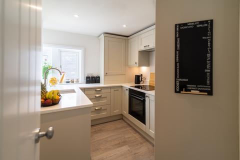 2 bedroom apartment for sale, Bay Hill, St. Margarets Bay CT15
