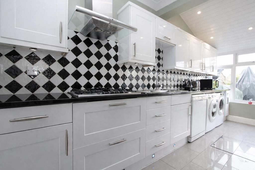 Kitchen1