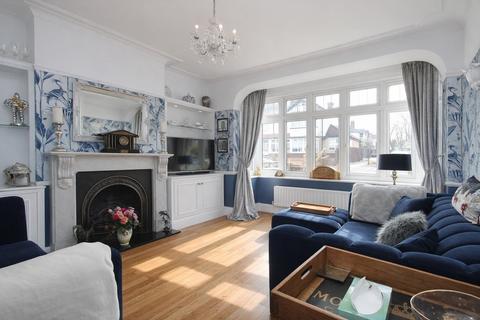 undefined, Godalming Avenue, Wallington SM6