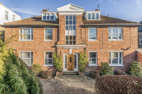 undefined, St. Leonards Road, London W13