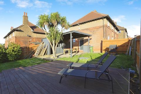 3 bedroom semi-detached house for sale, Keynsham Road, Eltham, SE9