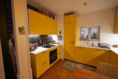 2 bedroom apartment for sale, 384 Chester Road, Manchester