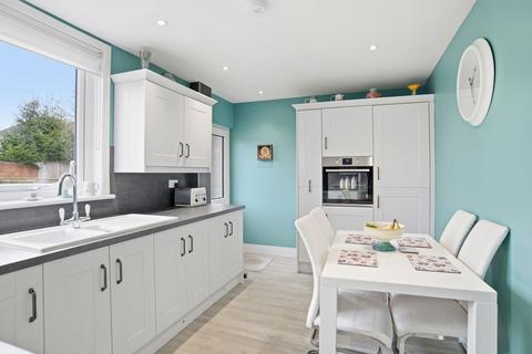 3 bedroom semi-detached house for sale, Hawthorn Drive, Harthill