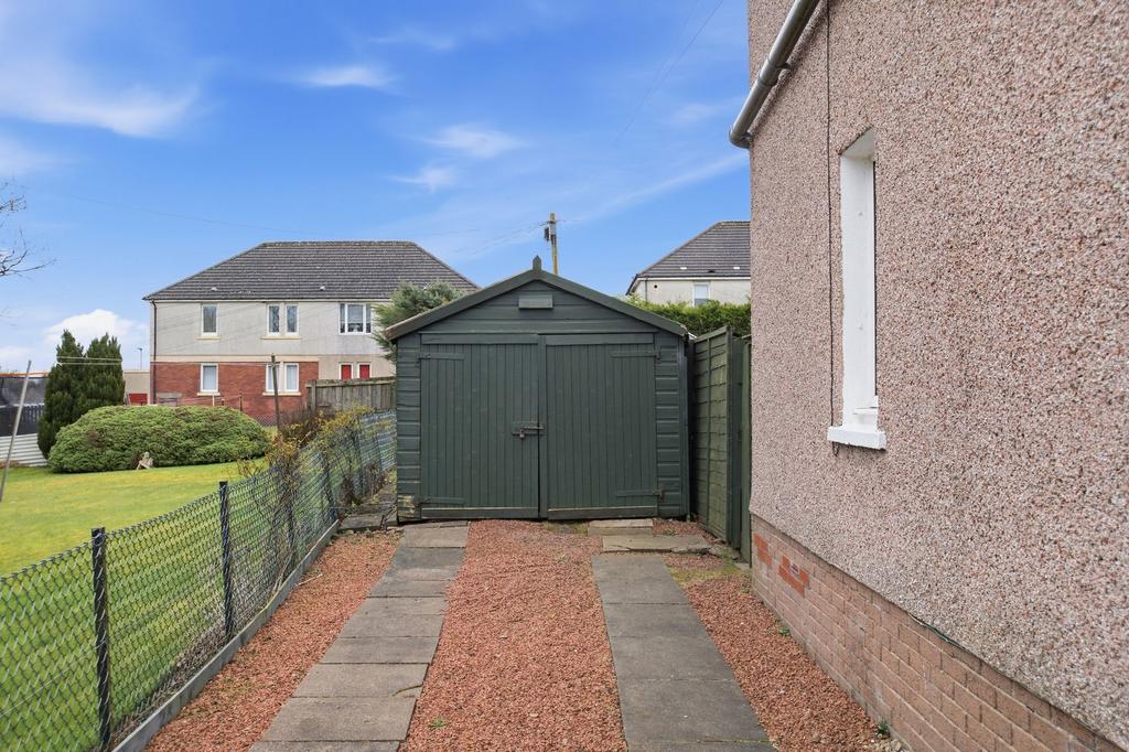 Driveway/ Garage