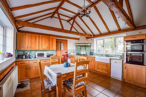 3 bedroom detached house for sale, Winchelsea Road, Guestling, Hastings