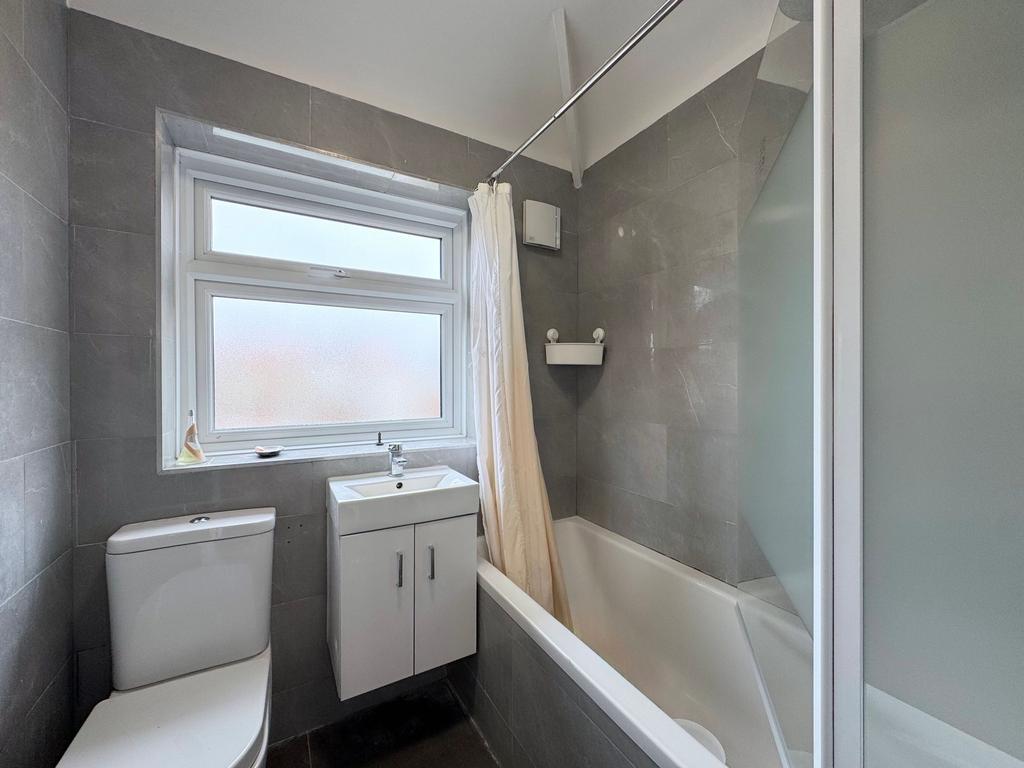 Family bathroom