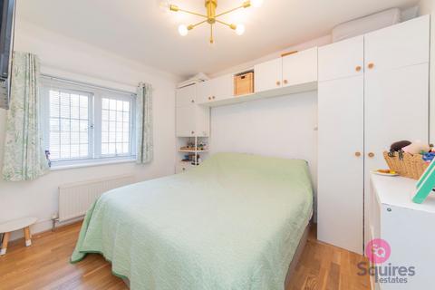 undefined, Coppetts Close, London, N12