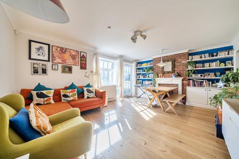 3 bedroom maisonette for sale, Augustus Road, Southfields, SW19