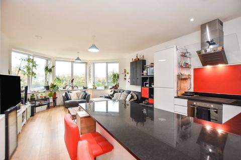 2 bedroom flat for sale, Sutton Court Road, Sutton SM1