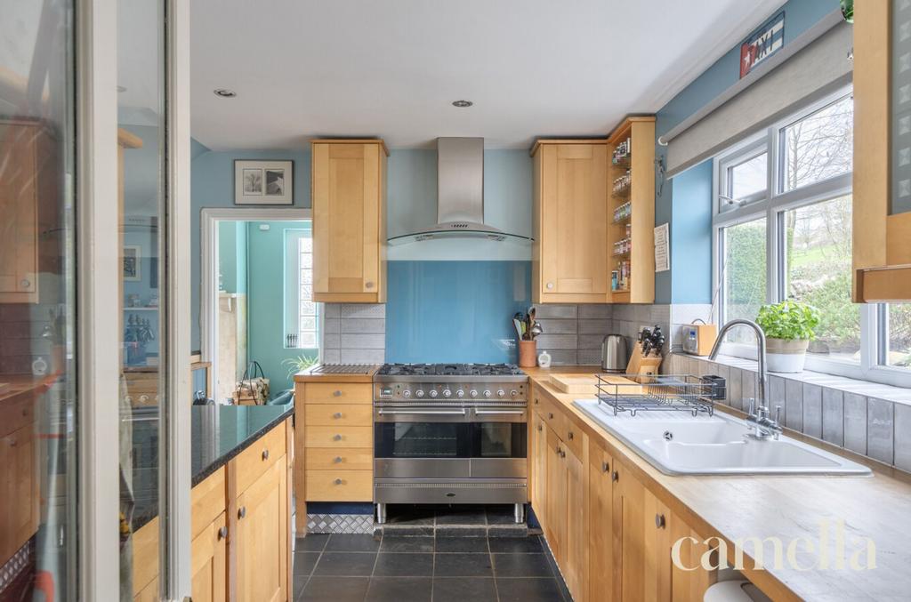 Kitchen / Dining Room