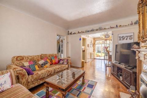 4 bedroom semi-detached house for sale, Amanda Court, Langley SL3