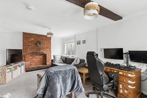 3 bedroom end of terrace house for sale, Crosshall Road, St Neots PE19