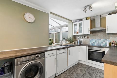 3 bedroom end of terrace house for sale, Crosshall Road, St Neots PE19